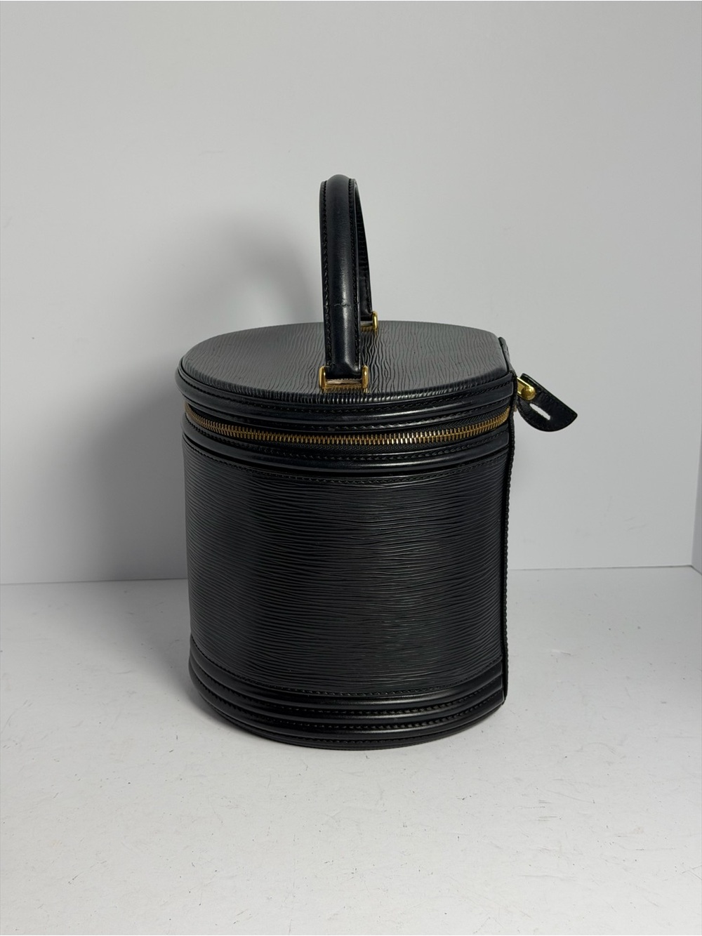 Louis Vuitton Black Epi Cannes Vanity Bag - Picture 8 of 15